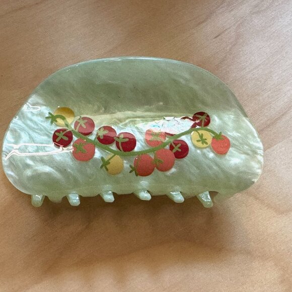 FRASIER STERLING Tomatoes on Vine Hair Claw Clip - Pearlescent Green - Picture 2 of 11